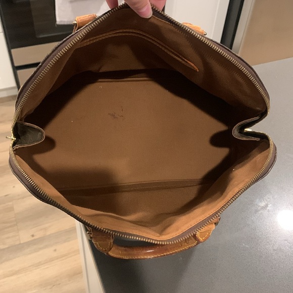 Authentic LV Louis Vuitton monogram Alma PM with date code VI 0993 - Picture 10 of 13